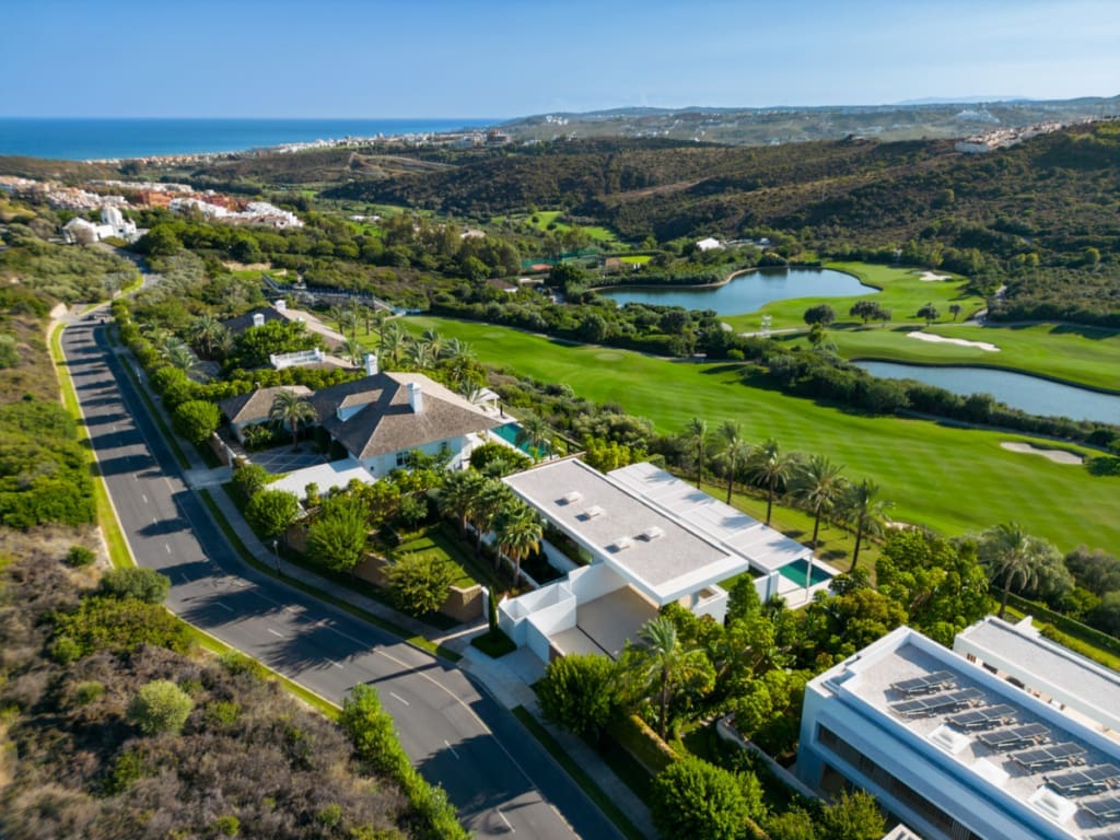 Azur Horizon Villa - Luxe Golfresidentie in Finca Cortesin