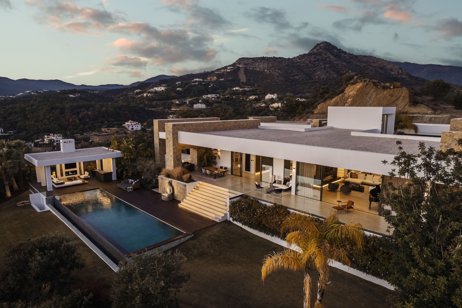 Villa Calma Te Koop in Marbella Club Golf Resort, Benahavis