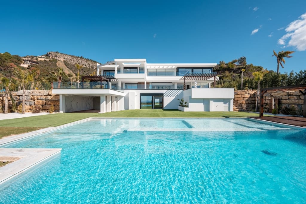 Villa Marbella golf club resort - MDR Luxury Homes