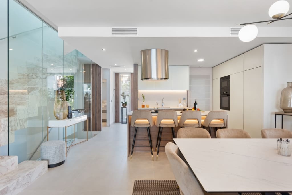 Townhouse Banus Bay - Contemporary luxury townhouse with private pool in Puerto Banus, 150m from the beach | MDR Luxury Homes