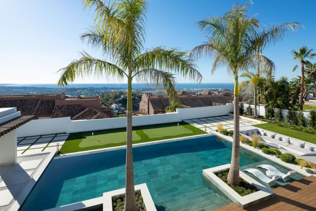 Luxury sea view villa in Benahavis listed by MDR Luxury Homes