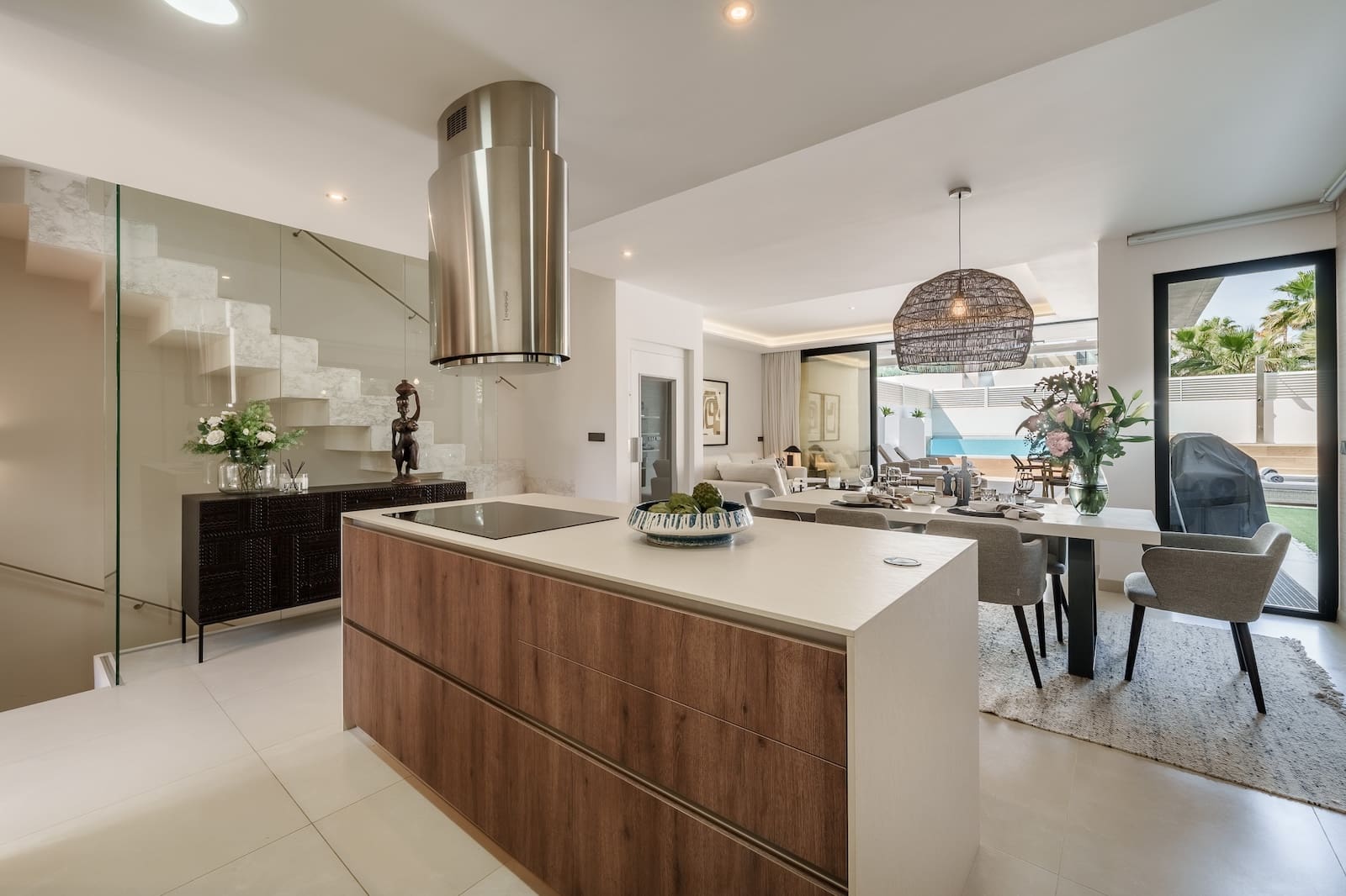 Azure modern semi-detached villa in Puerto Banus with pool and rooftop jacuzzi MDR Luxury Homes