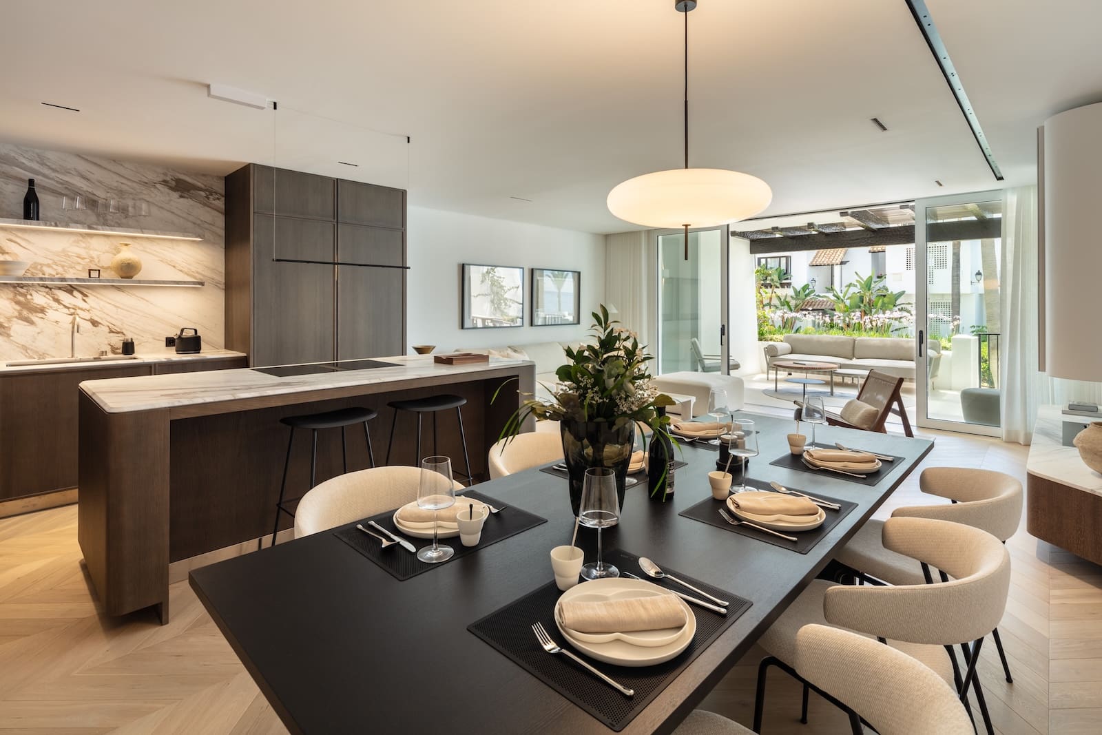 Luxury apartment Seagarden One in Puente Romano Marbella near the beach with terrace and garden views | MDR Luxury Homes